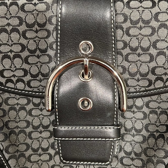 NWOT Vintage COACH Soho Mini Signature Flap Hobo Handbag - Picture 9 of 9